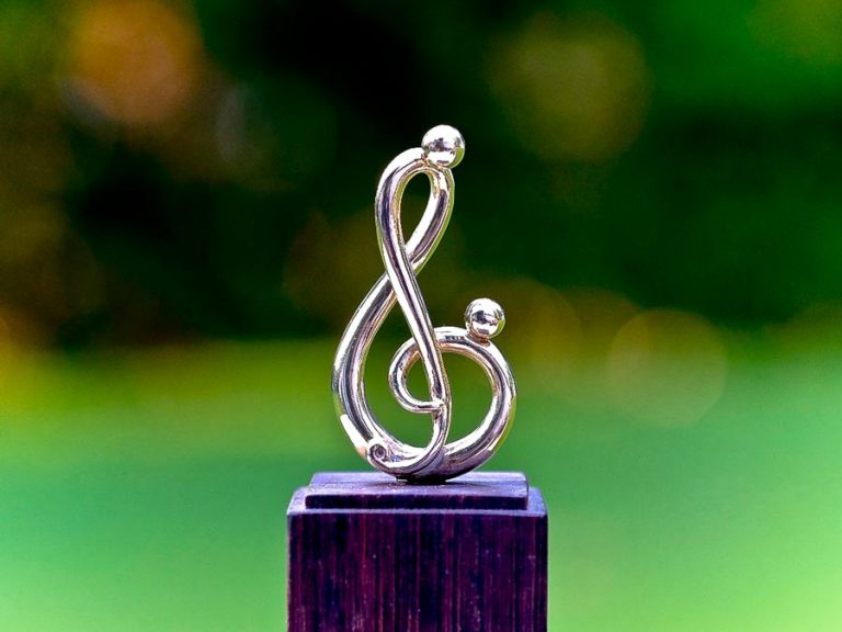 SB-Melody-of-Love-Joseph Chiang Sculpture